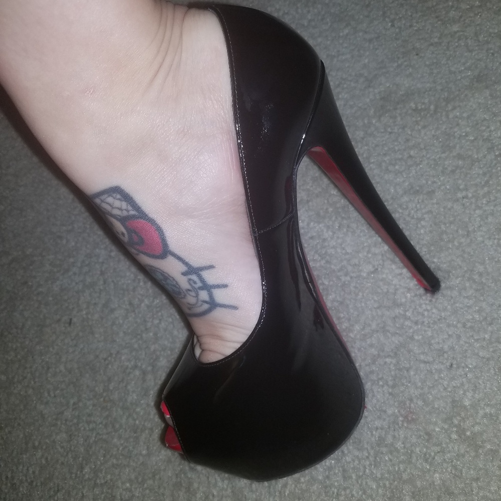Christian Louboutin high heels - Picture 5 of 7